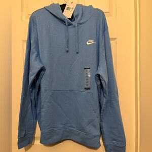 Nike Sportswear Club Fleece
Women's Pullover Hoodie Front Pouch Draw String